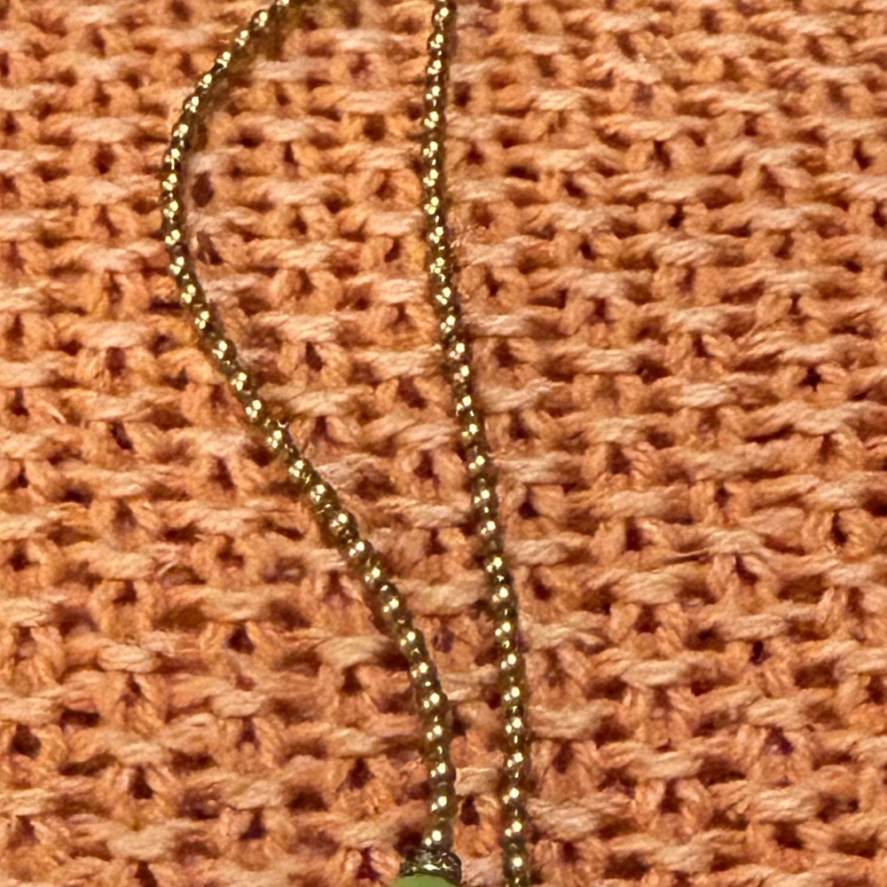 Beautiful necklace - Picture 6 of 10